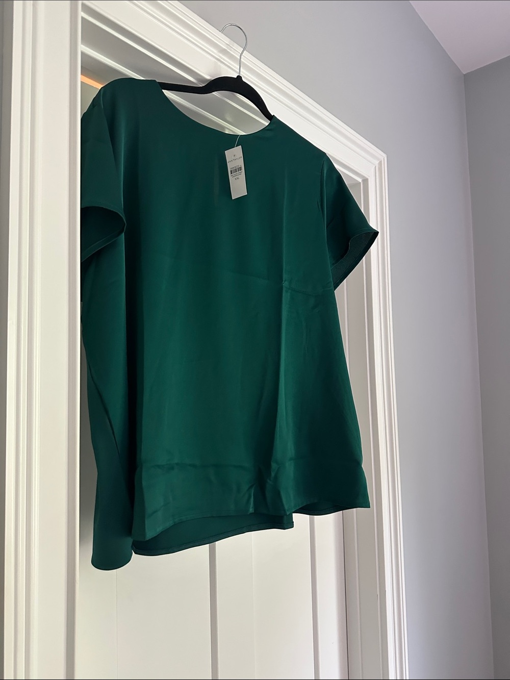 Ann Taylor Deep Green Short Sleeve Blouse